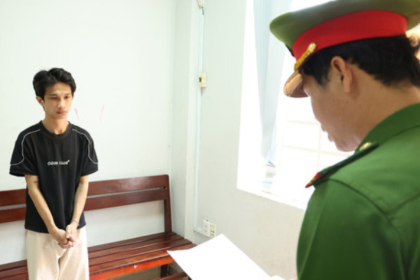 Bắt giam nhân viên chiếm đoạt hàng trăm triệu đồng của công ty
