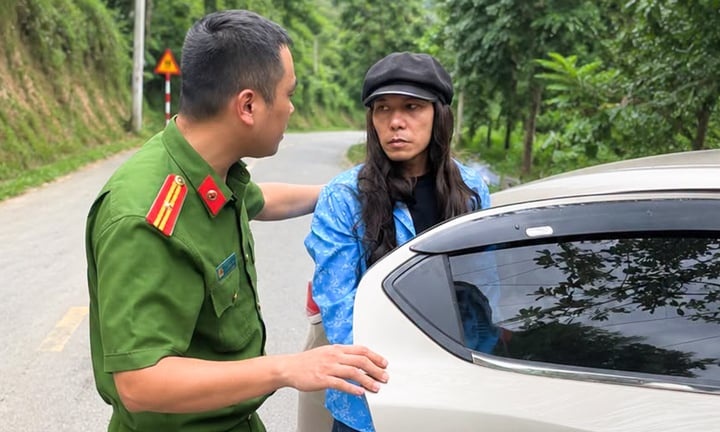 Trốn cai nghiện, người đàn ông ở Lào Cai đội tóc giả lái ôtô bỏ chạy 10 km