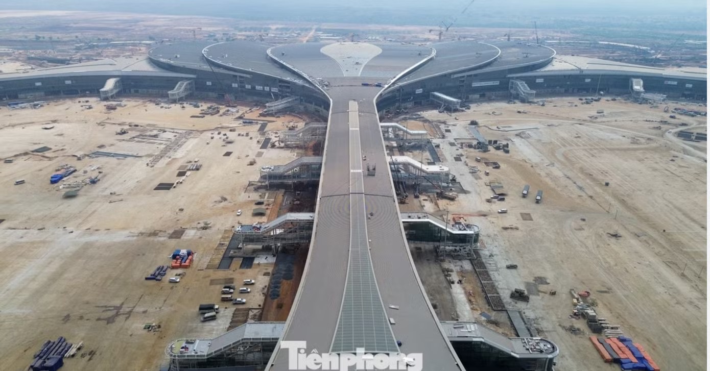 8 nh&agrave; thầu,  S&acirc;n bay Long Th&agrave;nh,  Li&ecirc;n danh Vietur ảnh 1
