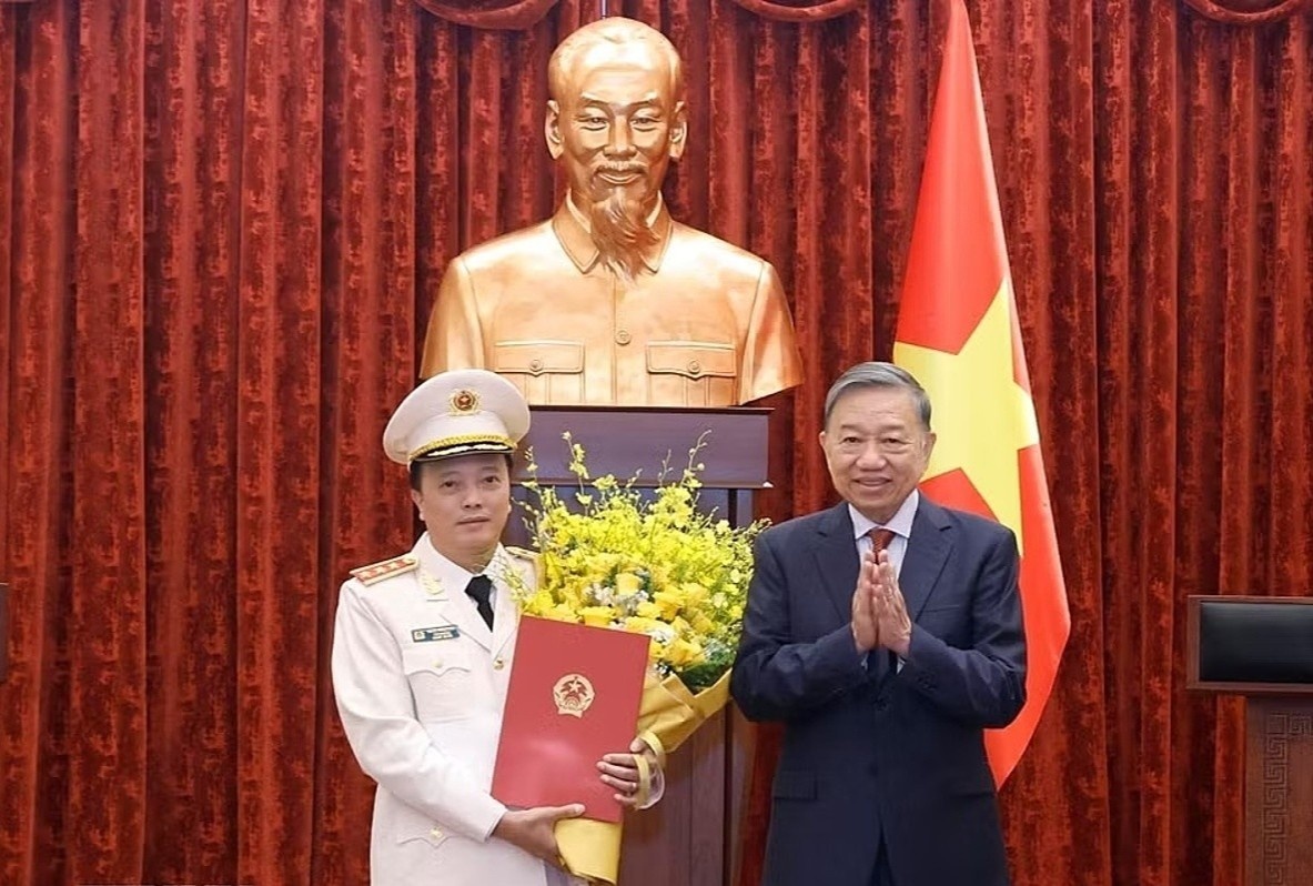 Thứ trưởng Bộ Công an Đặng Hồng Đức được thăng cấp bậc hàm Thượng tướng
