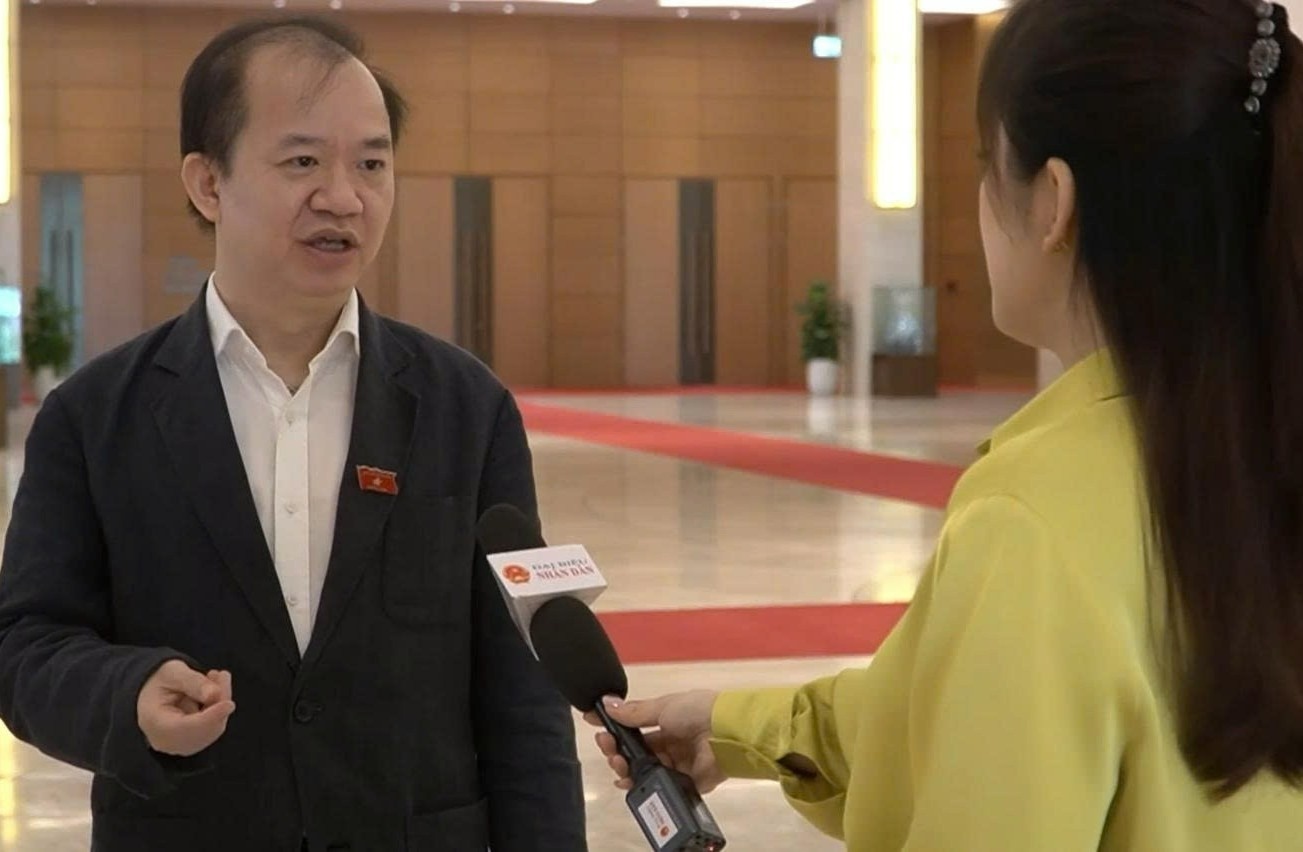 Hành lang Nghị trường: Đưa xuất bản thành ngành công nghiệp văn hóa