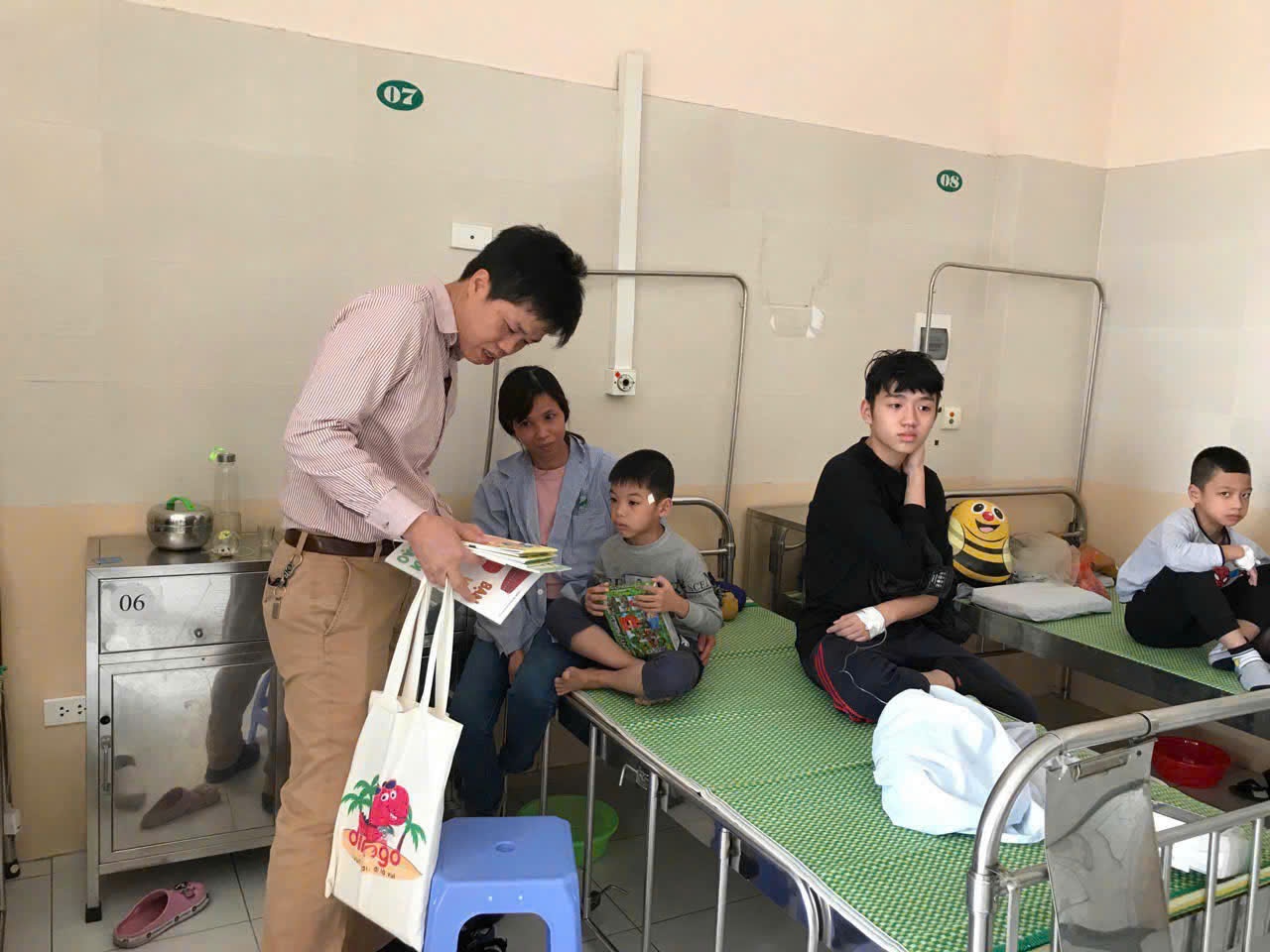 Cửu vạn s&aacute;ch ảnh 2