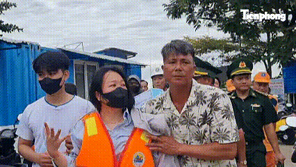 Giây phút trở về đất liền của cô gái trôi dạt 8 giờ trên biển