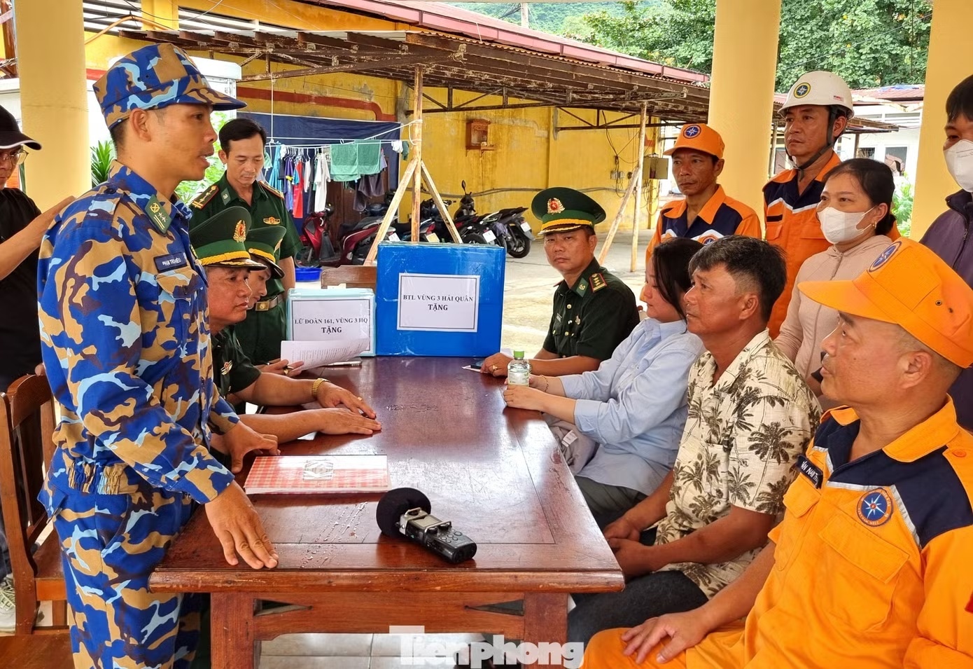 trở về đất liền ảnh 4