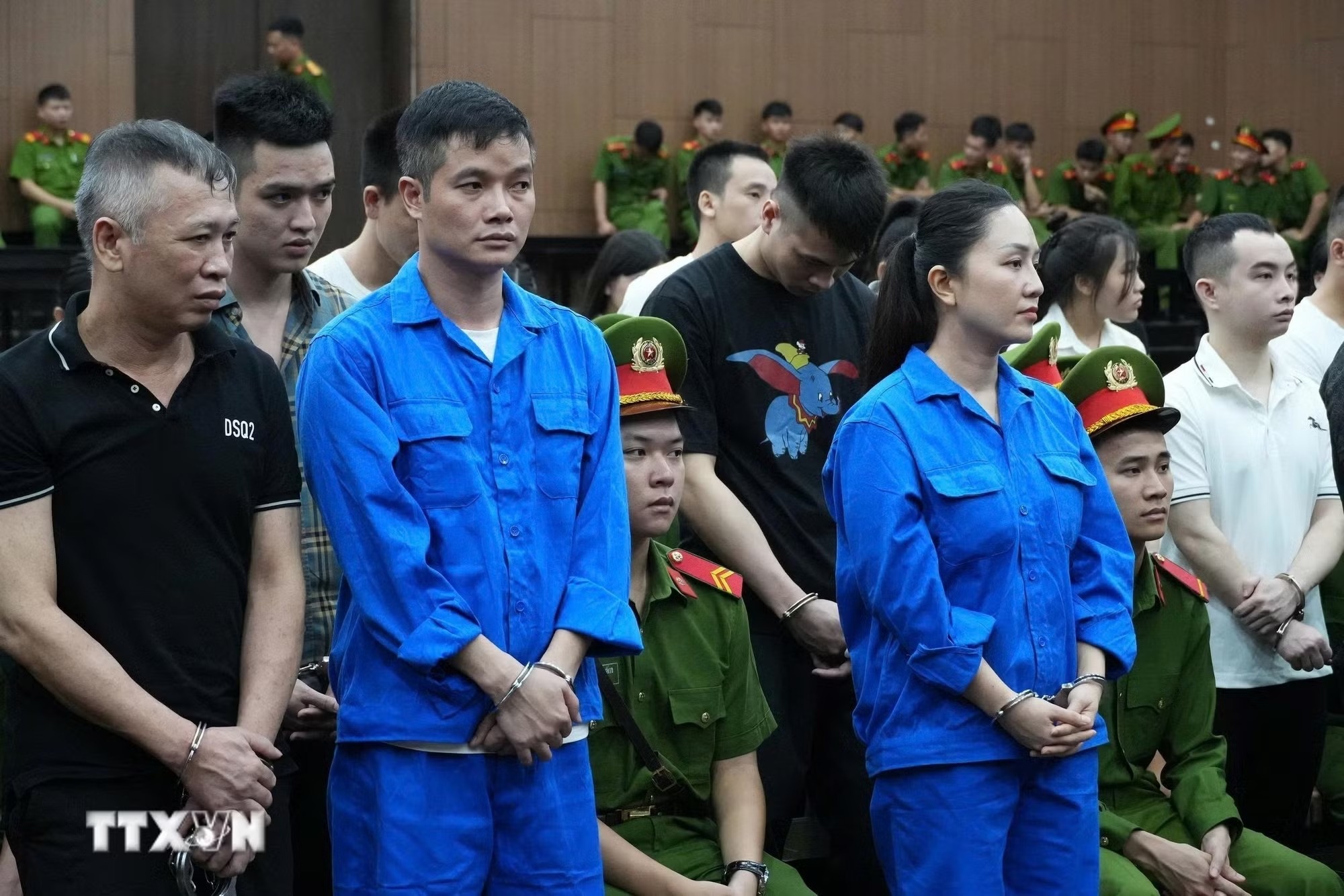 bay lắc ảnh 2