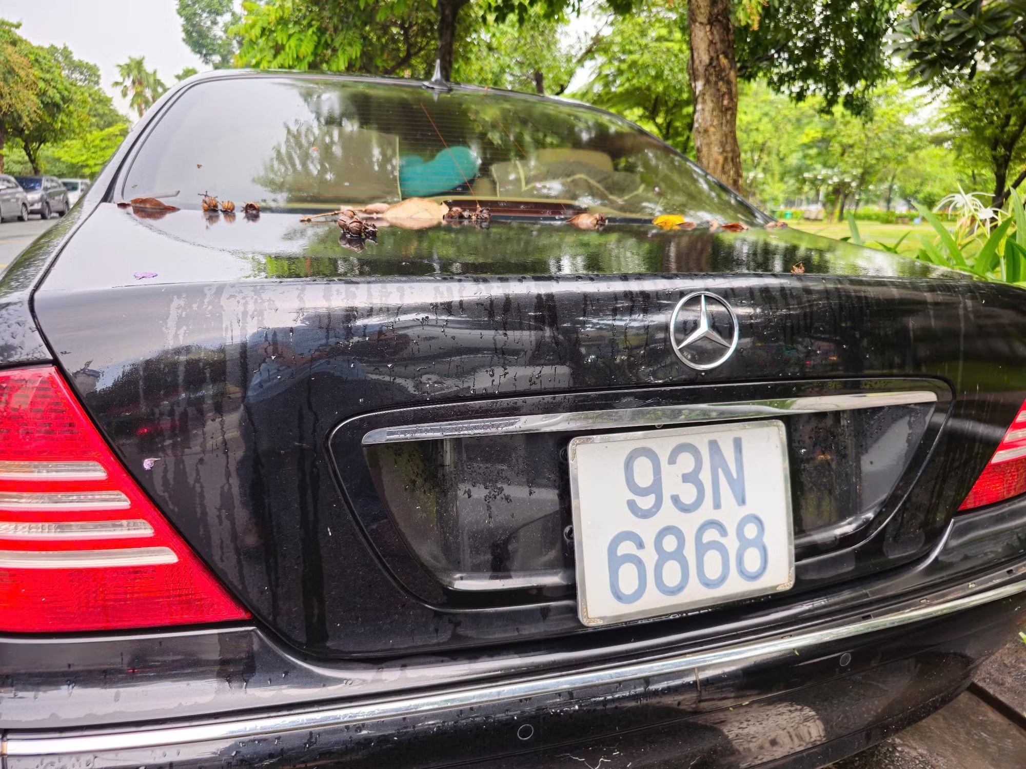 bỏ xe b&ecirc;n đường ảnh 1