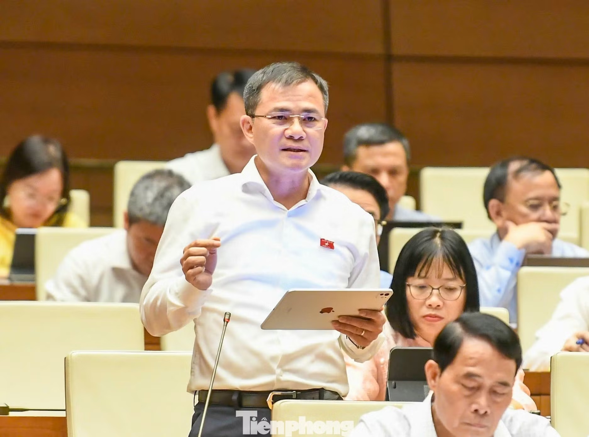 hạ tầng viễn th&ocirc;ng ảnh 1