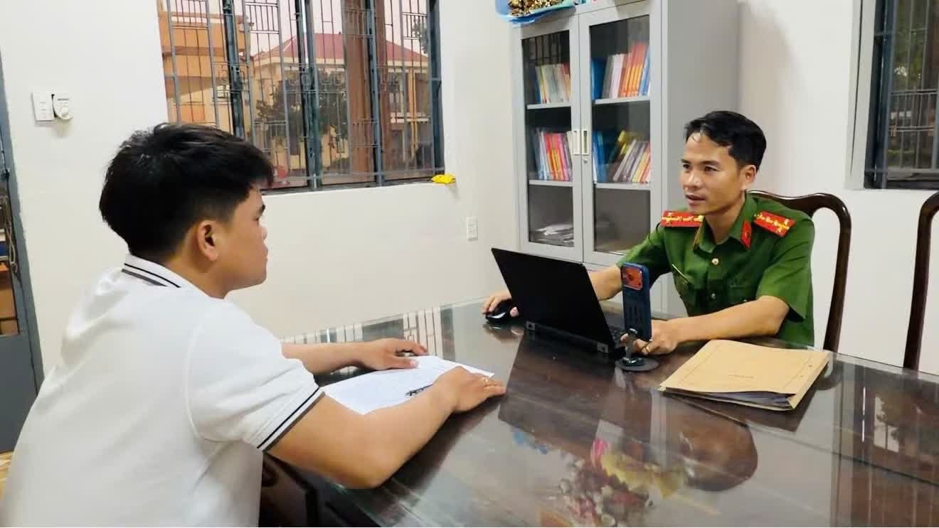 bạo h&agrave;nh d&atilde; man,  con ri&ecirc;ng nh&acirc;n t&igrave;nh ảnh 2