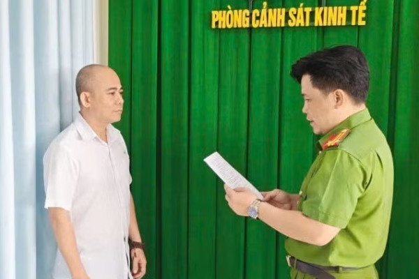Khởi tố phó giám đốc công ty mua hóa đơn trốn thuế hơn 1 tỷ đồng