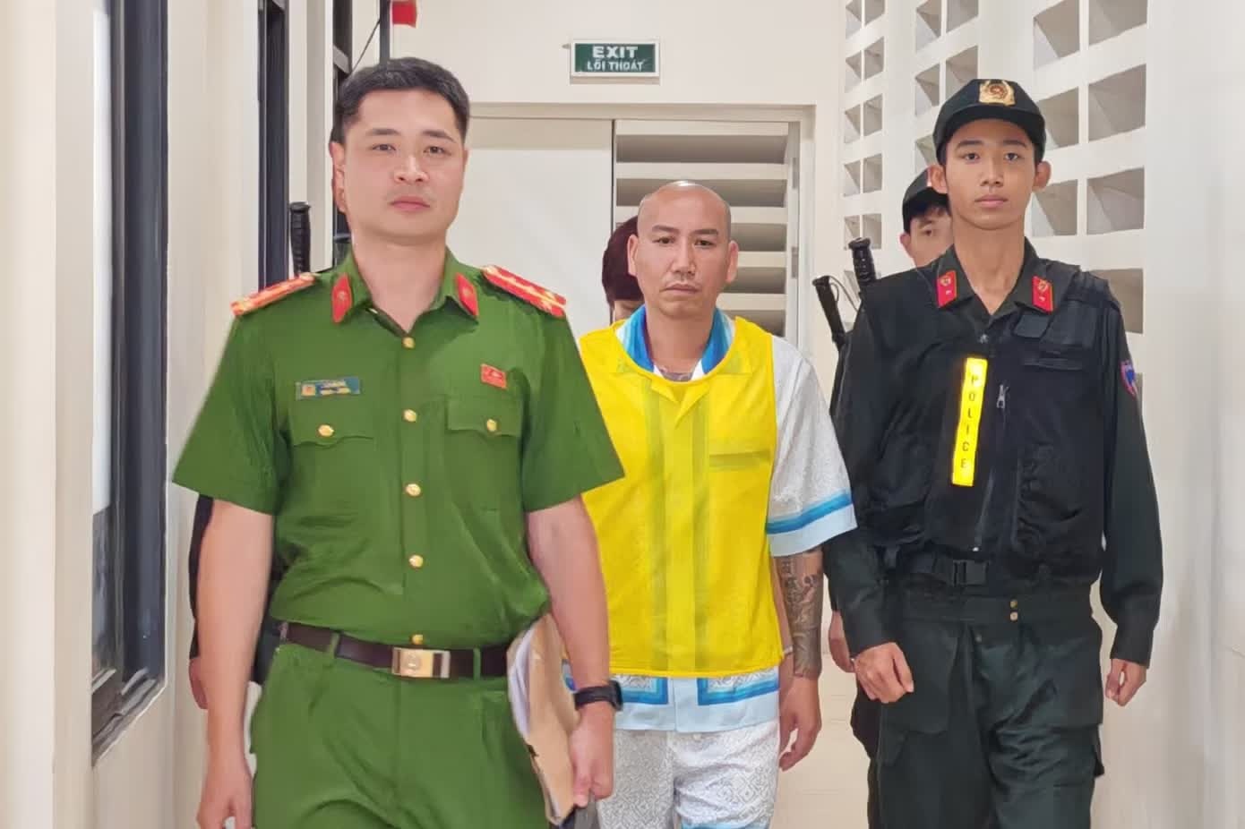 Ph&uacute; L&ecirc;,  vợ Ph&uacute; L&ecirc; ảnh 2