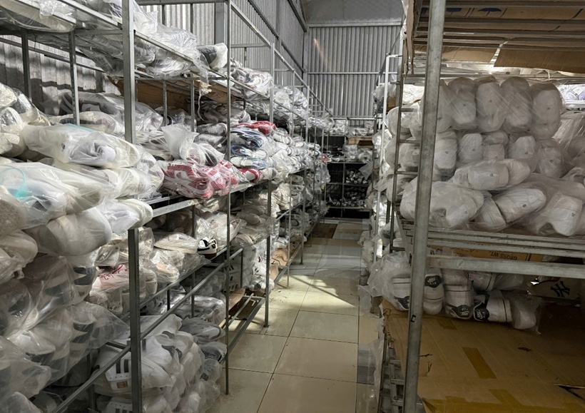 gi&agrave;y giả nh&atilde;n hiệu,  Adidas,  Nike,  Gucci ảnh 2