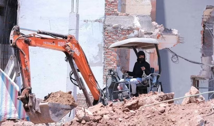 Hà Nội điều chỉnh giao thông một số tuyến để xây cầu Trần Hưng Đạo