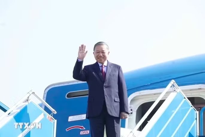 Tổng B&iacute; thư ảnh 1