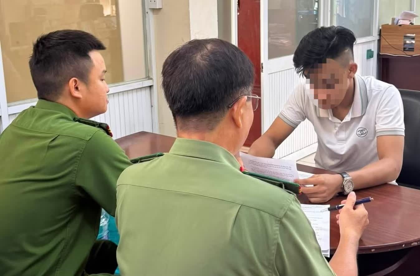 một TikToker,  Li Minh H&ocirc; Quận ảnh 1