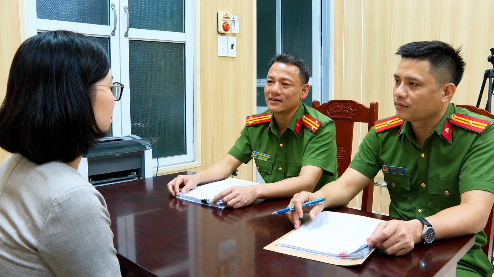 Ng&acirc;n h&agrave;ng,  Hợp t&aacute;c x&atilde;,  Nguyễn Thị V&acirc;n ảnh 2
