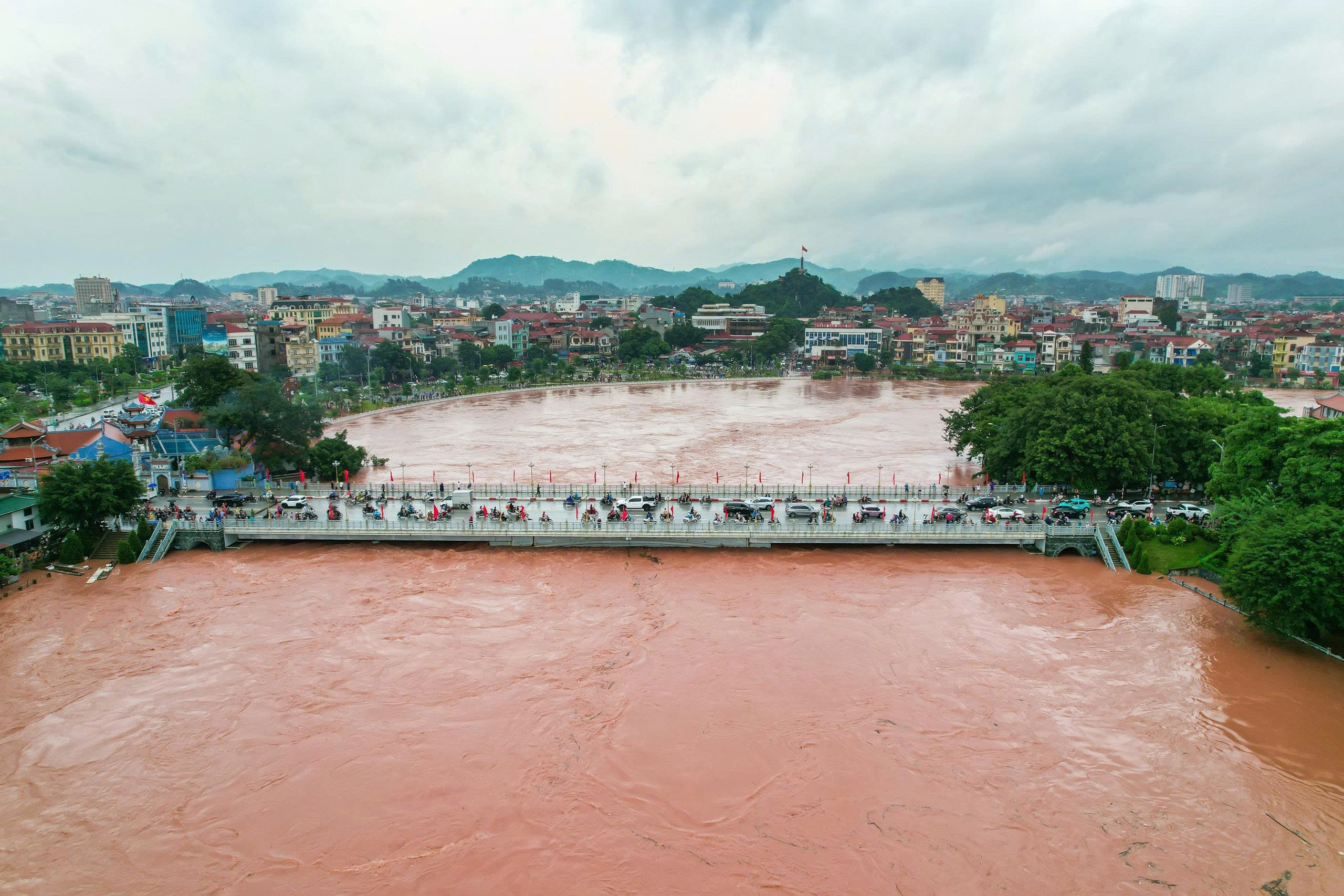 Lạng Sơn ngập ảnh 8