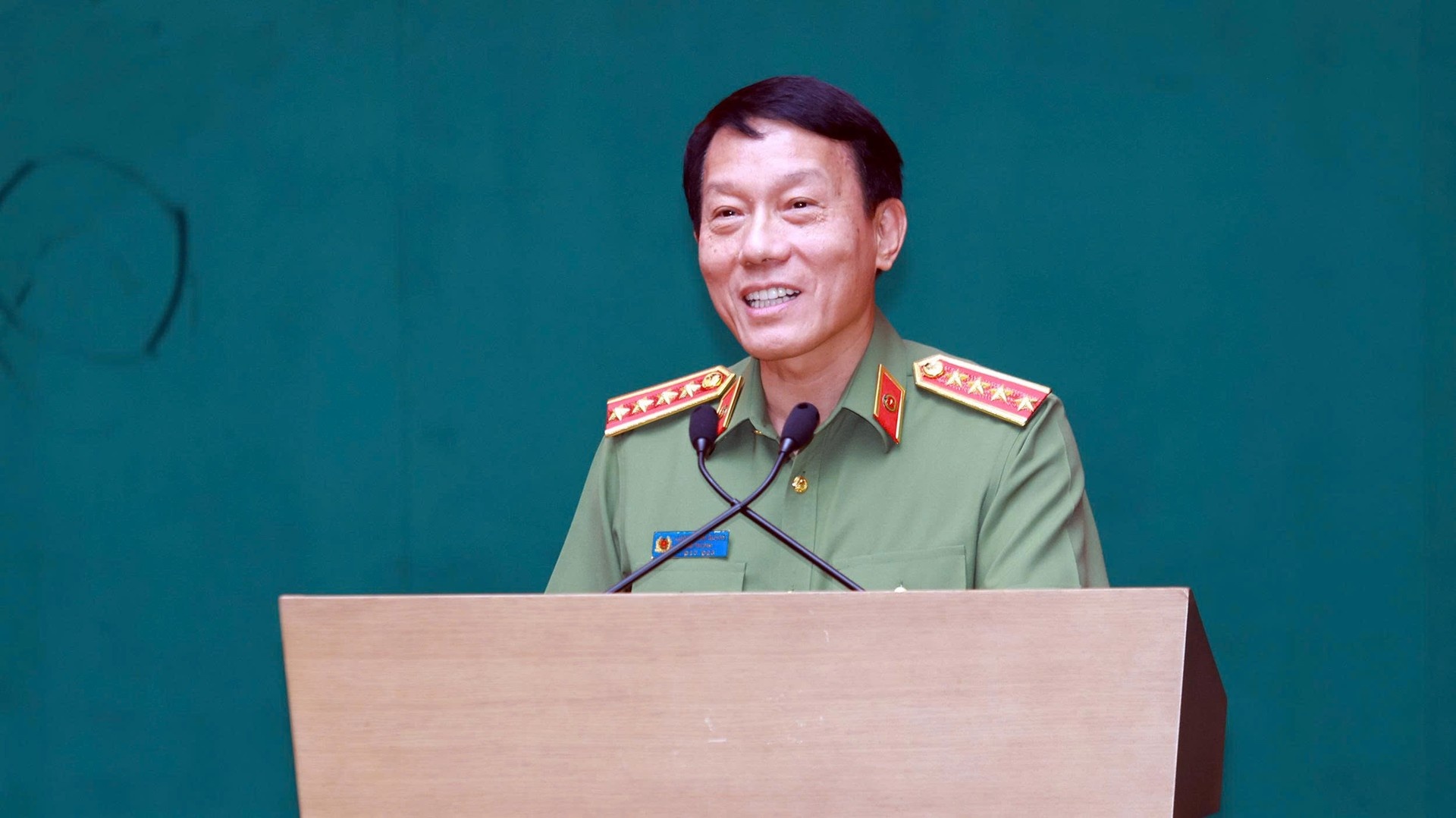 s&aacute;ch c&ocirc;ng an ảnh 1