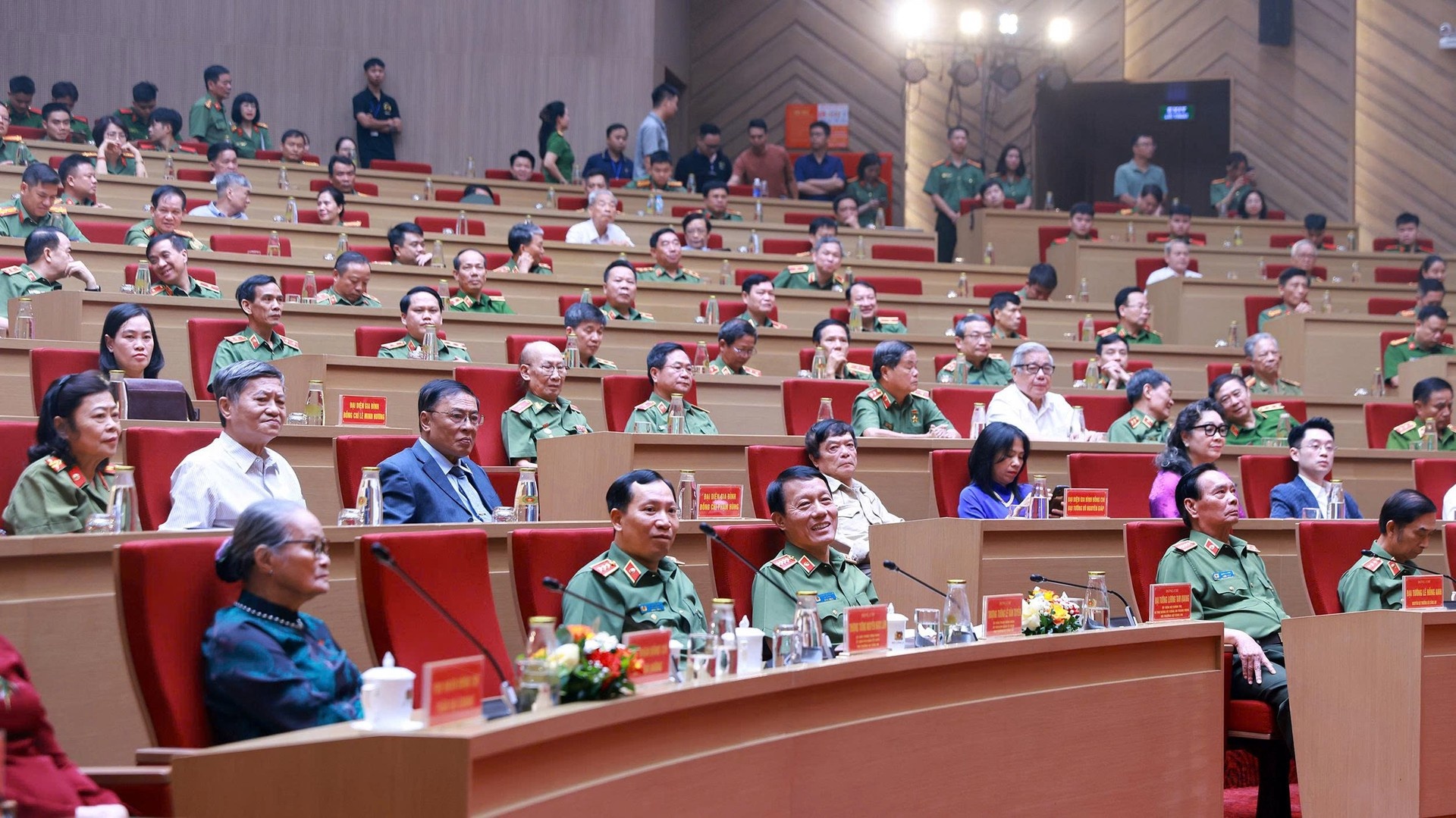 Việt Nam có thêm 2 thành phố Quảng Ninh và Bắc Ninh