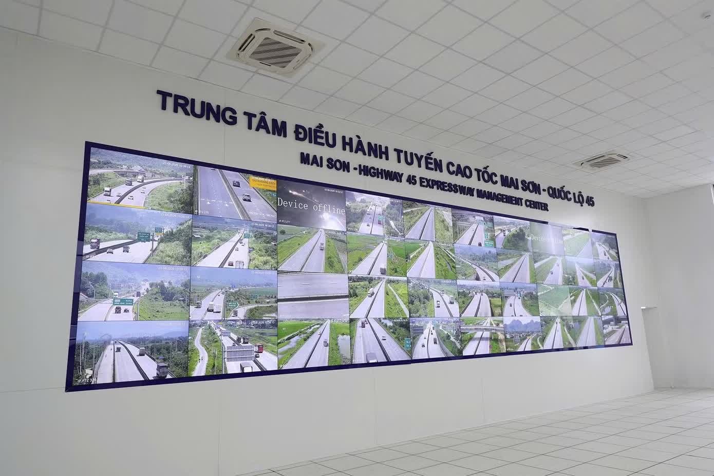 giữ khoảng c&aacute;ch,  an to&agrave;n,  tr&ecirc;n cao tốc,  bị xử phạt ảnh 2