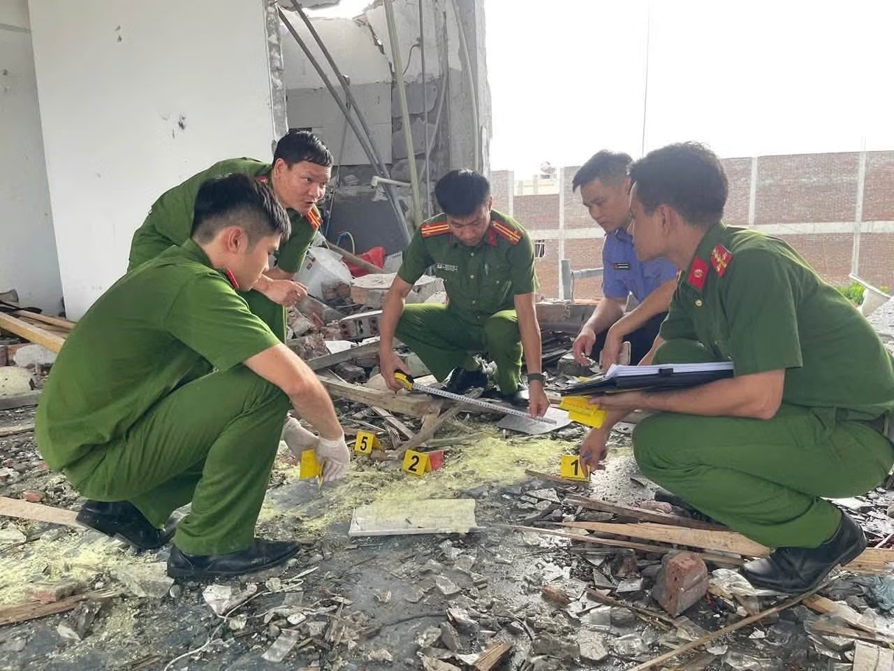 ph&aacute;o tự chế ảnh 2