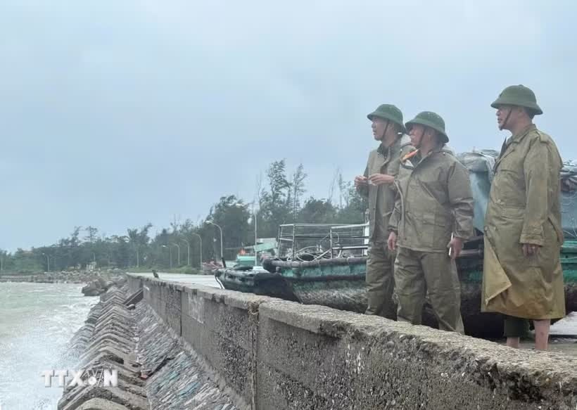 Bão số 4 không thay đổi cường độ, cách Hải Phòng khoảng 120 km