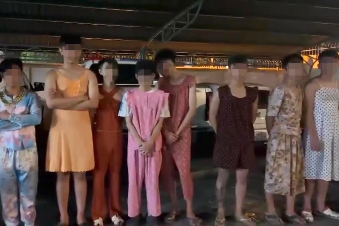 G&acirc;y n&aacute;o loạn,  Đường phố ảnh 2