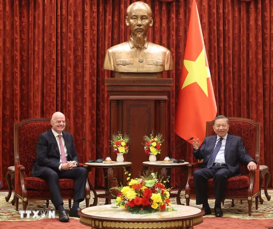 Tổng B&iacute; thư,  Chủ tịch nước ảnh 3