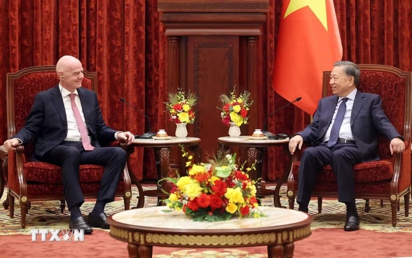 Tổng Bí thư, Chủ tịch nước Tô Lâm tiếp Chủ tịch Liên đoàn Bóng đá thế giới