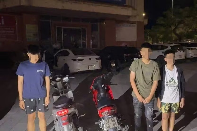 đi b&atilde;o ảnh 1