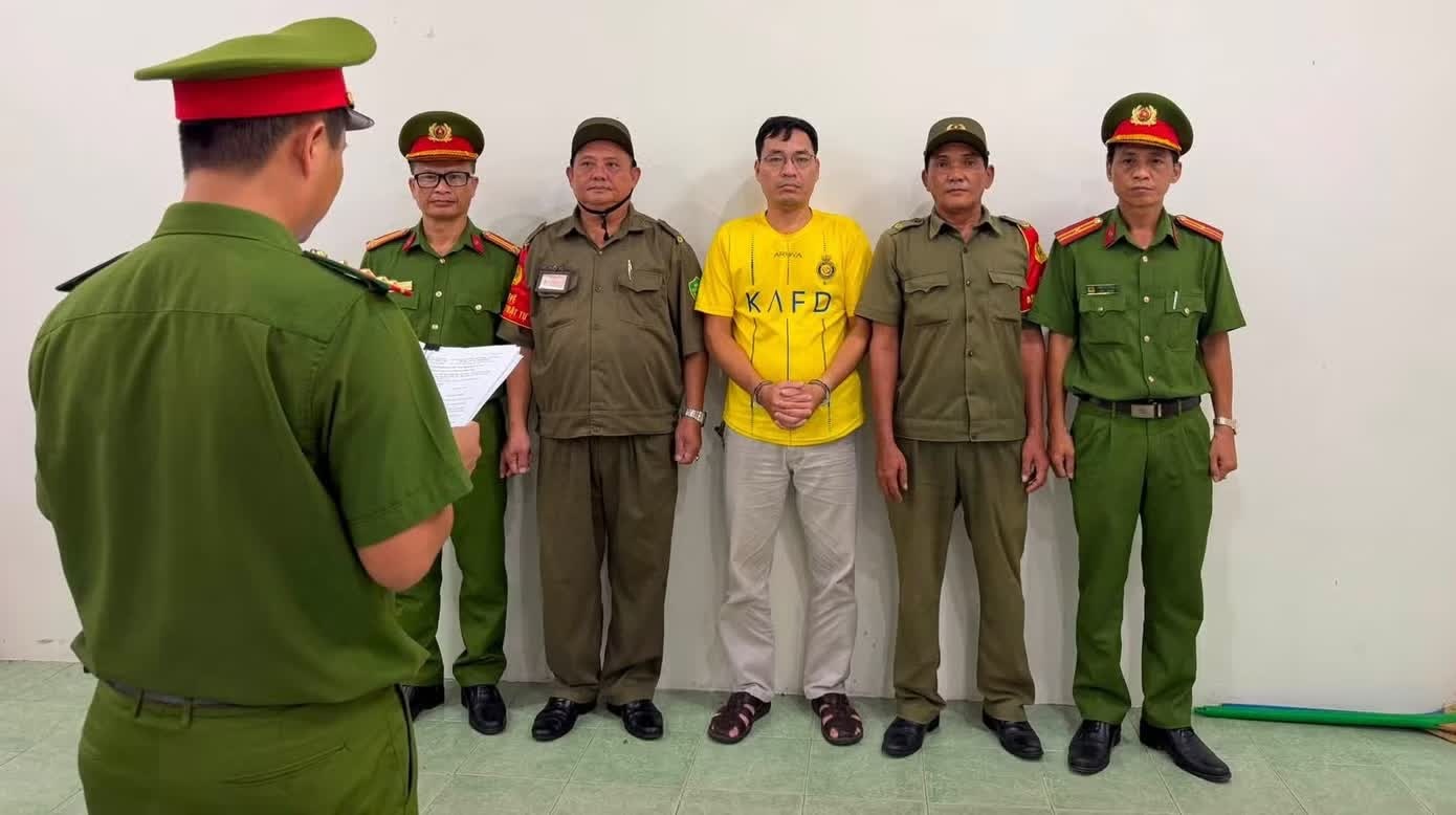 Chặn xe,  h&agrave;nh hung,  người đi đường,  Vũng T&agrave;u ảnh 1