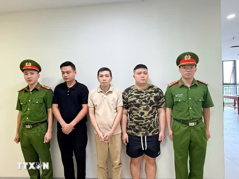 xe cứu thương,  thu 9, 5 triệu ảnh 1