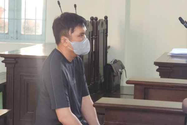 Hoãn phiên tòa xử vụ tài xế gây tai nạn làm nữ sinh tử vong ở Vĩnh Long