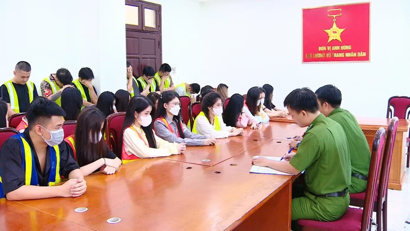 47 đối tượng liên quan đường dây mua bán tinh dầu thuốc lá điện tử chứa ma túy