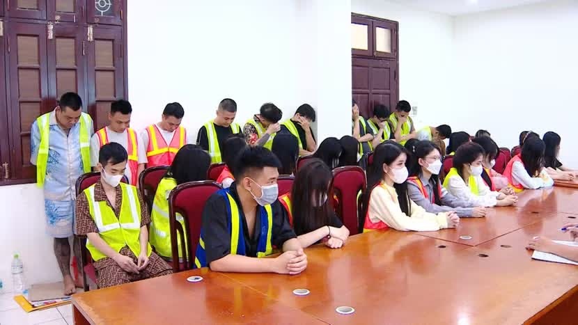 Ma túy 'đội lốt' tinh dầu, đầu Pod: Cạm bẫy độc hại trong làn khói điện tử