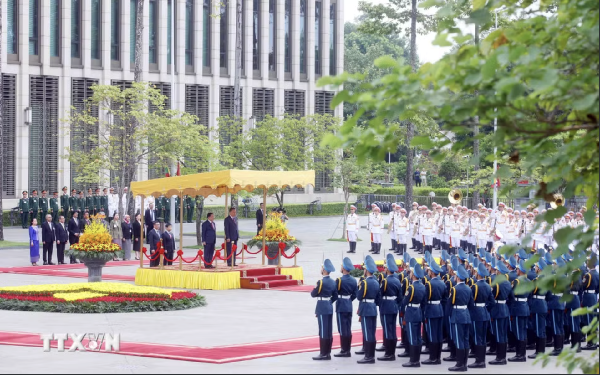 Tổng B&iacute; thư ảnh 5