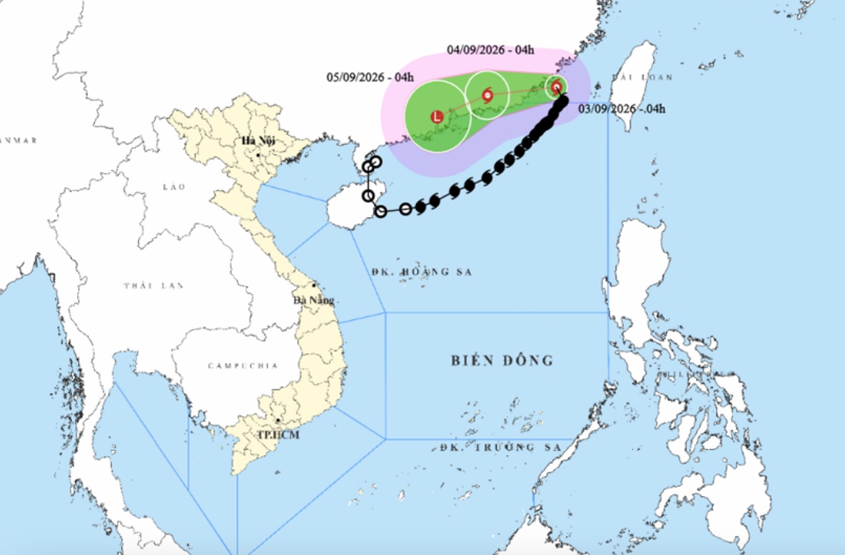 Bão số 5 giật cấp 11 ra ngoài Biển Đông