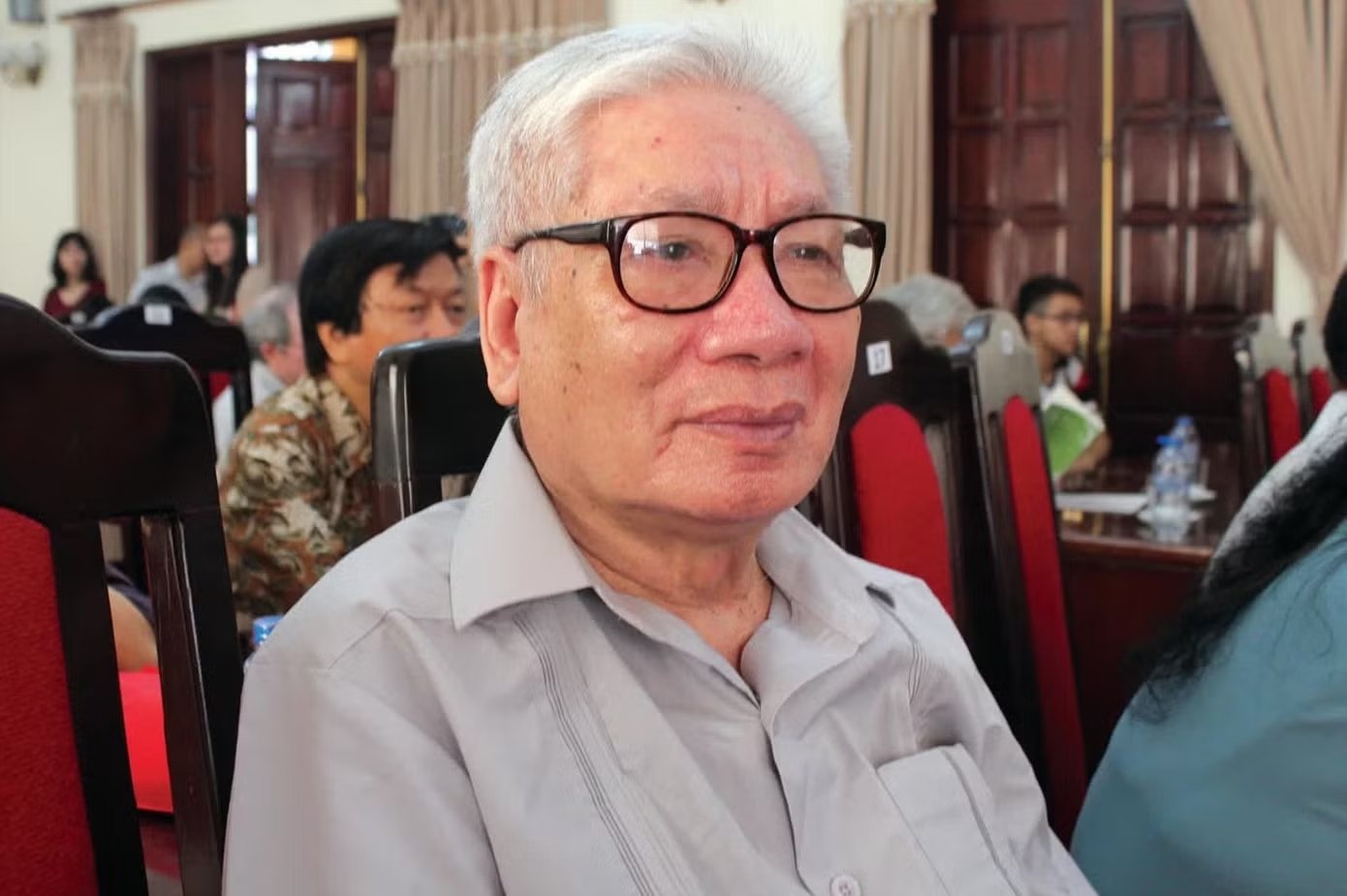 Tr&aacute;i Đất ảnh 1