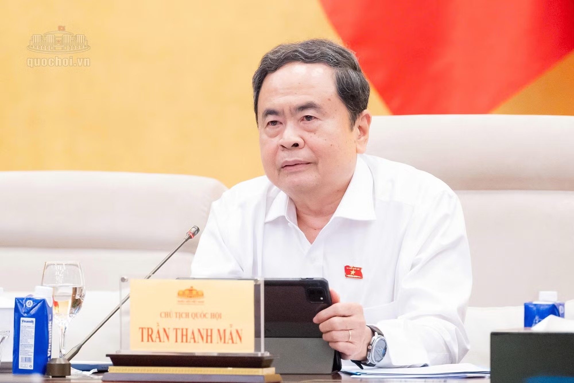 Xem xét sửa bảng lương, phụ cấp chức vụ của cán bộ lãnh đạo Nhà nước