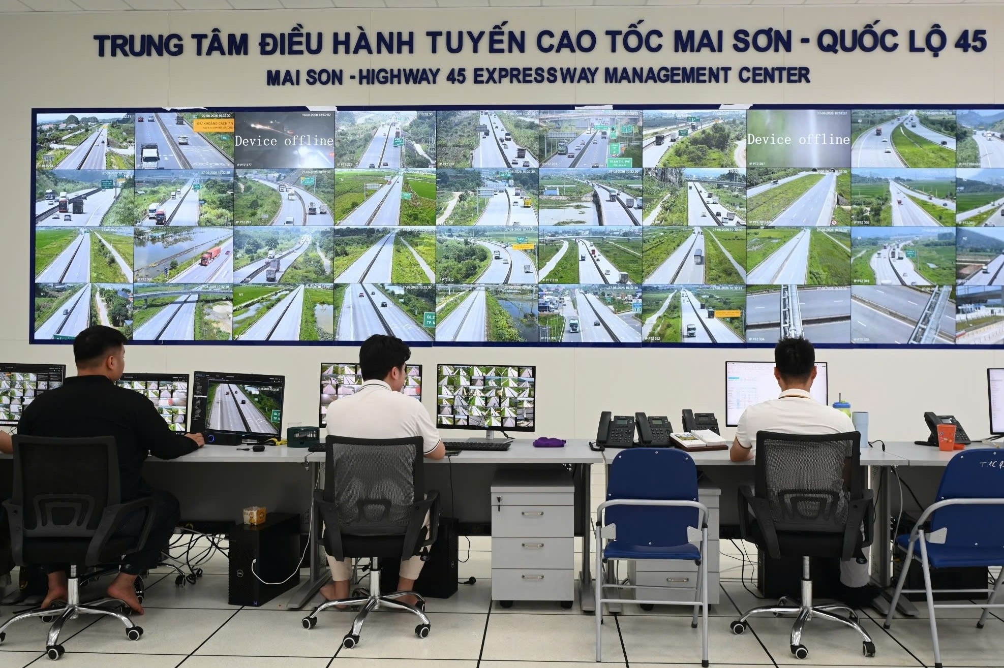 CSGT chỉ xử lý vi phạm khoảng cách tại nơi có đủ biển báo và vạch xác định