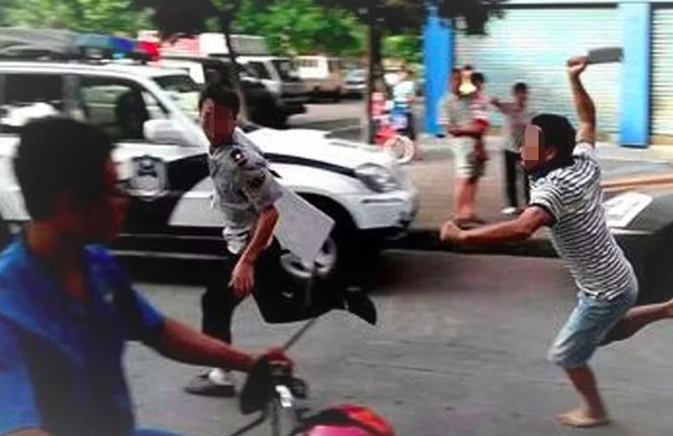 Người chuyên cà số khung, số máy ôtô truy sát 2 bảo vệ gần Đội đăng ký xe