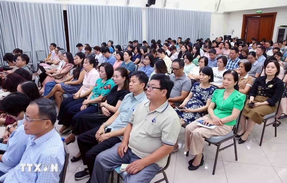 bộ ch&iacute;nh trị ảnh 17