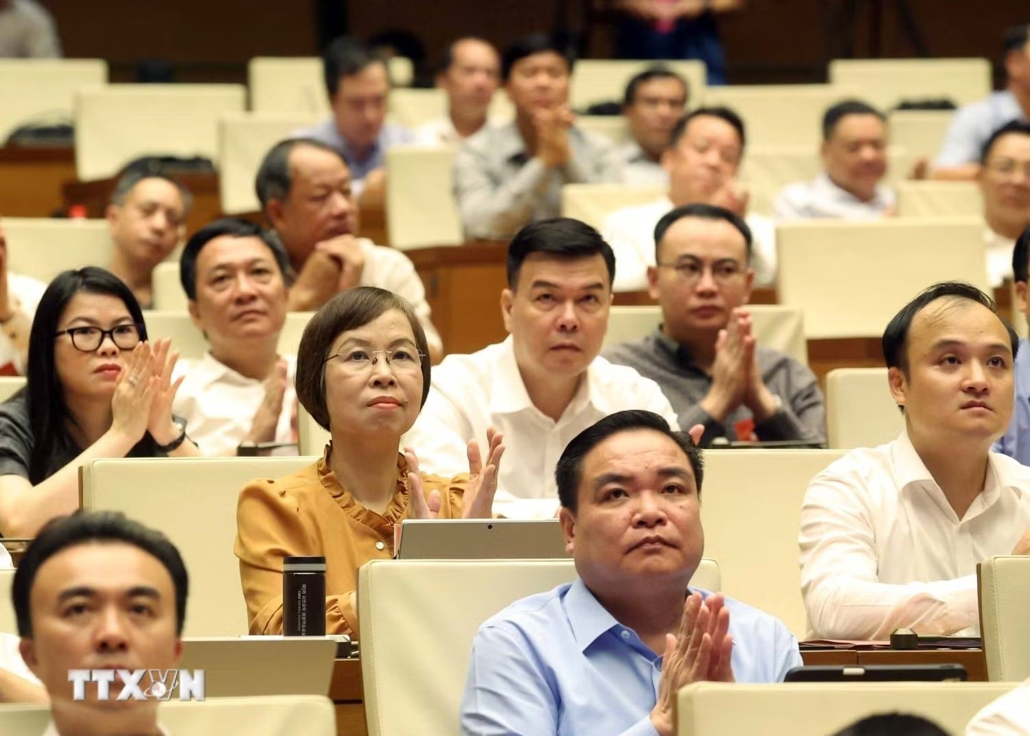 tổng b&iacute; thư ảnh 3