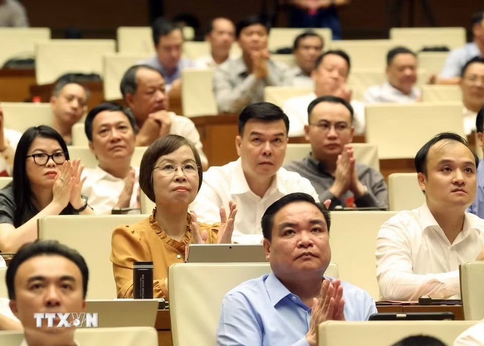 bộ ch&iacute;nh trị ảnh 8