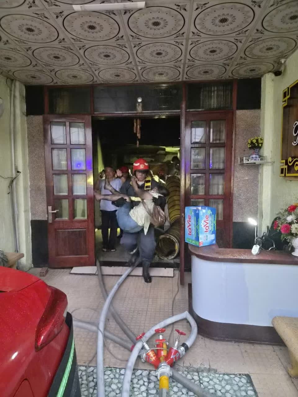 ch&aacute;y ảnh 6