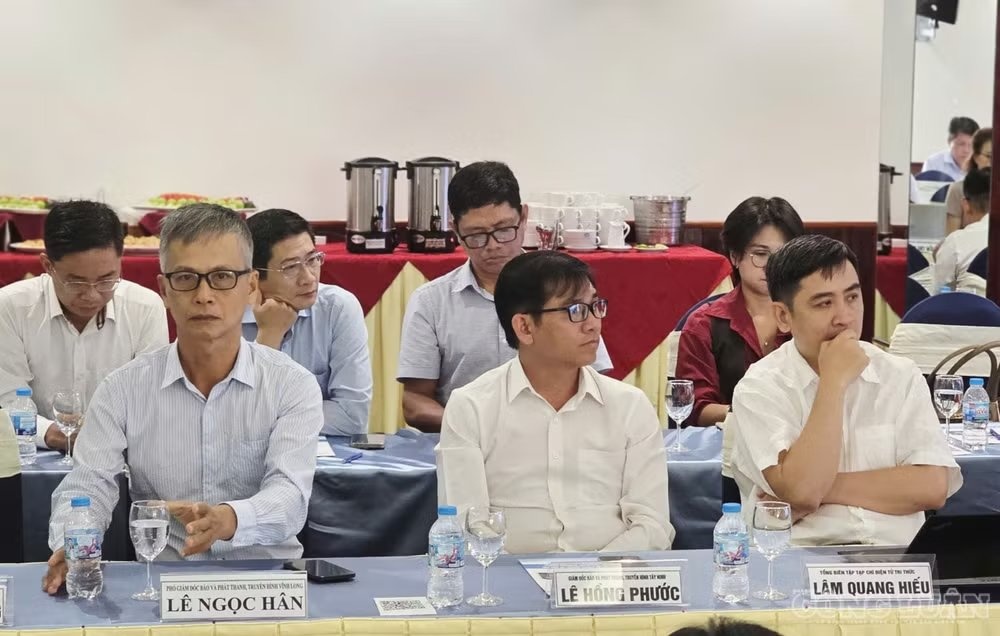 Luật B&aacute;o ch&iacute; ảnh 5