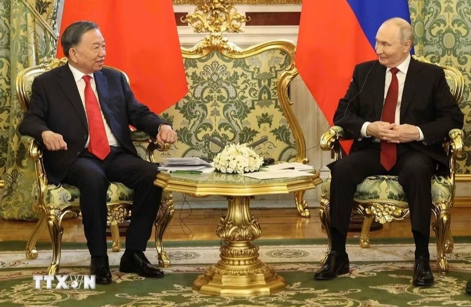 tổng b&iacute; thư ảnh 2