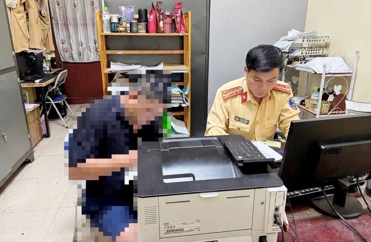  t&agrave;i xế bị phạt ảnh 1