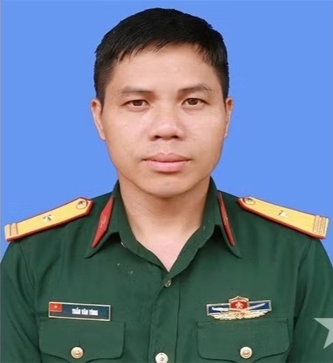 thiếu t&aacute; hy sinh ảnh 1