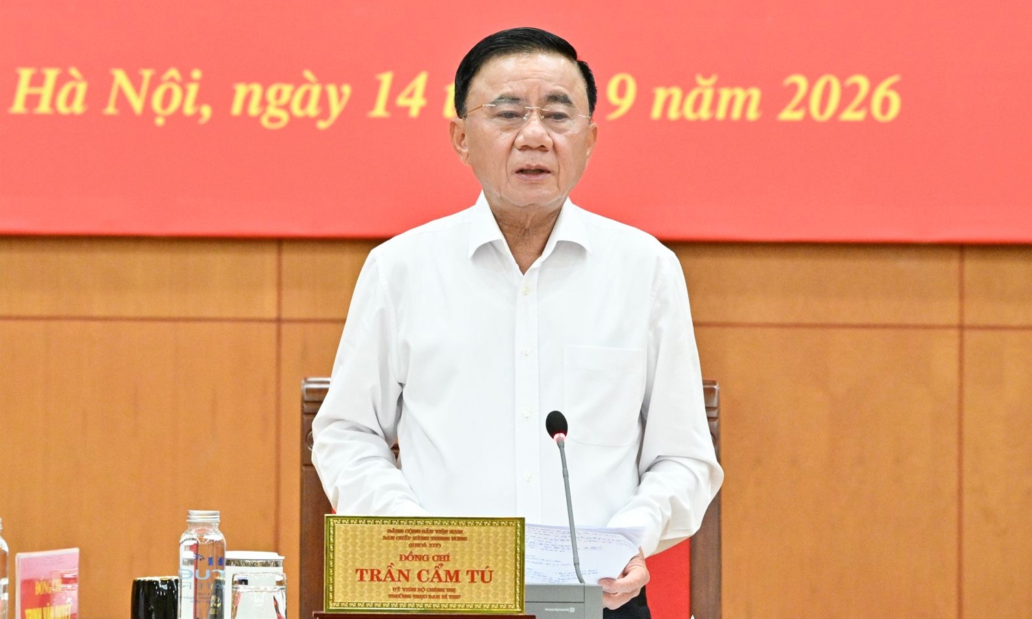 Bí thư tỉnh, thành ủy phải báo cáo nhân dân kết quả cam kết nêu gương