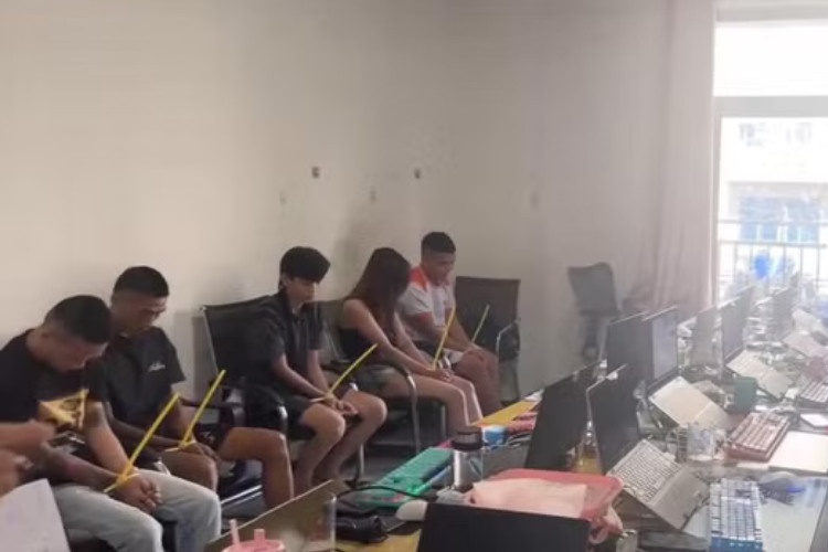 Triệt phá băng nhóm lừa đảo xuyên quốc gia tại tỉnh Bokeo của Lào